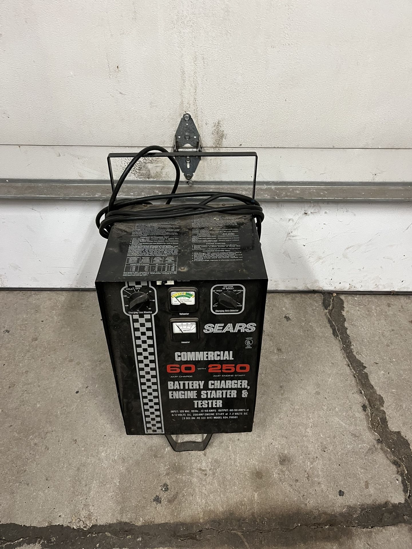 Sears Commercial 60 Amp Charge With 250 Amp Engine Start