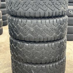 35x12.50r17