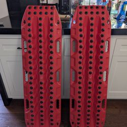 MaxTrax Xtreme Off-road Recovery Boards - Red