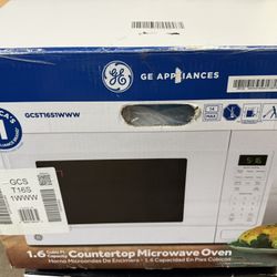 GE  Countertop Microwave 