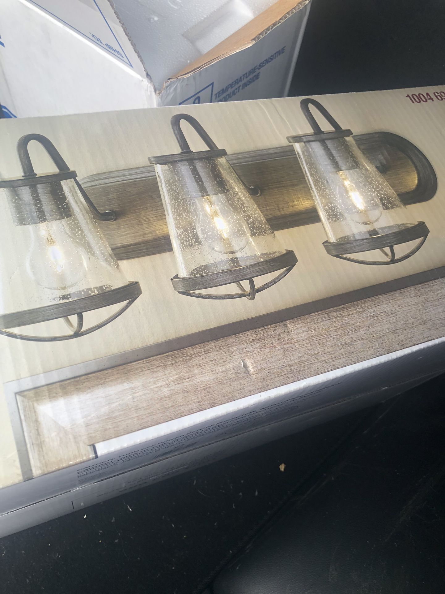 Brand New In Box 24 Inch Vanity Light