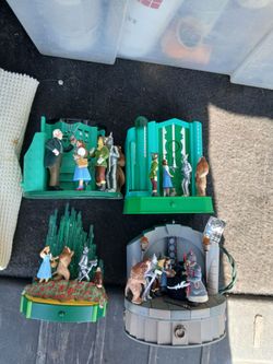 Vintage Wizard of Oz Decorations