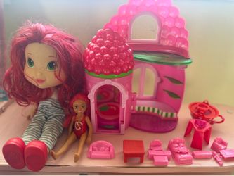 Strawberry Shortcake Play Set Dolls and Accessories