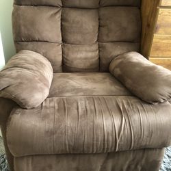 Chocolate Brown Recliner Almost Brand New ! X 2 