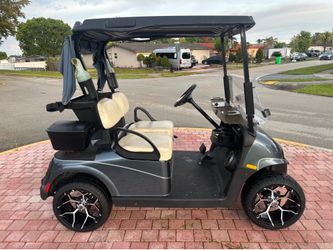 Ezgo Rxv golf cart lithium