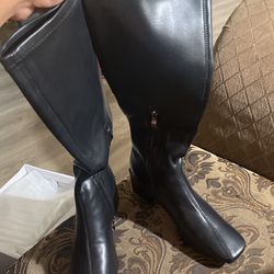 Black Boots