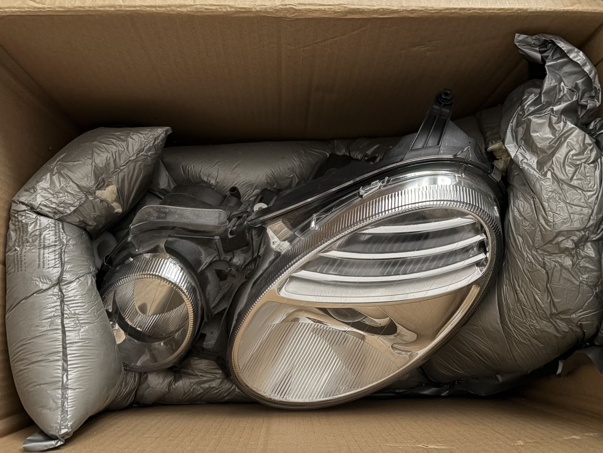 2003-2007 Mercedes Benz E Class W211 Headlight Assembly (Left Driver Side)