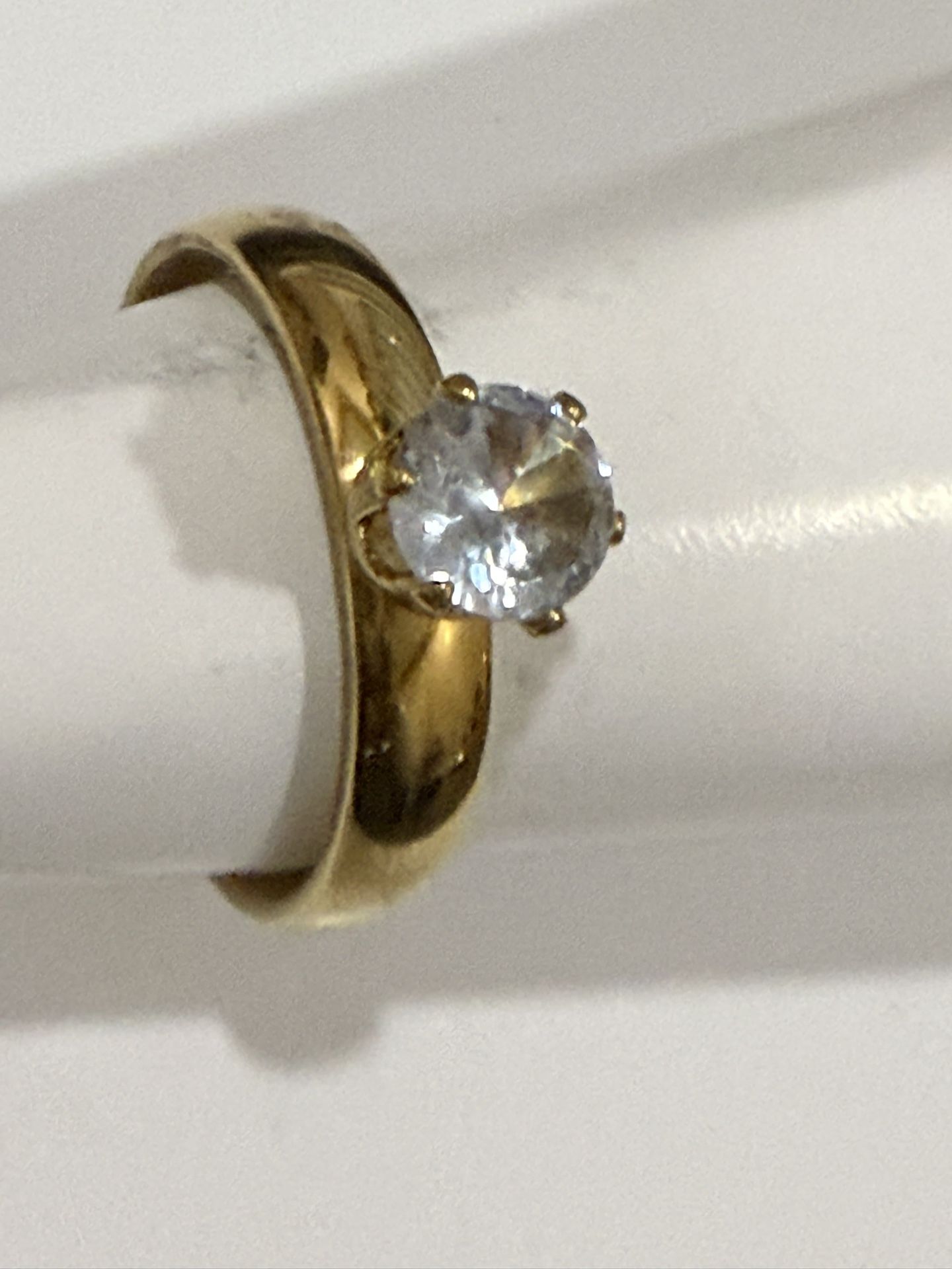 Gold Stainless Steel Ring Men Women Wedding Band Size 8, 9.5 & 10.5 please choose your size 19