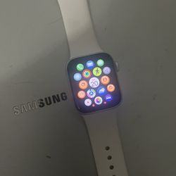 Apple SE2 Watch