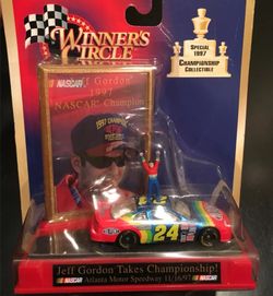 NASCAR- Jeff Gordon (COLLECTIBLE)