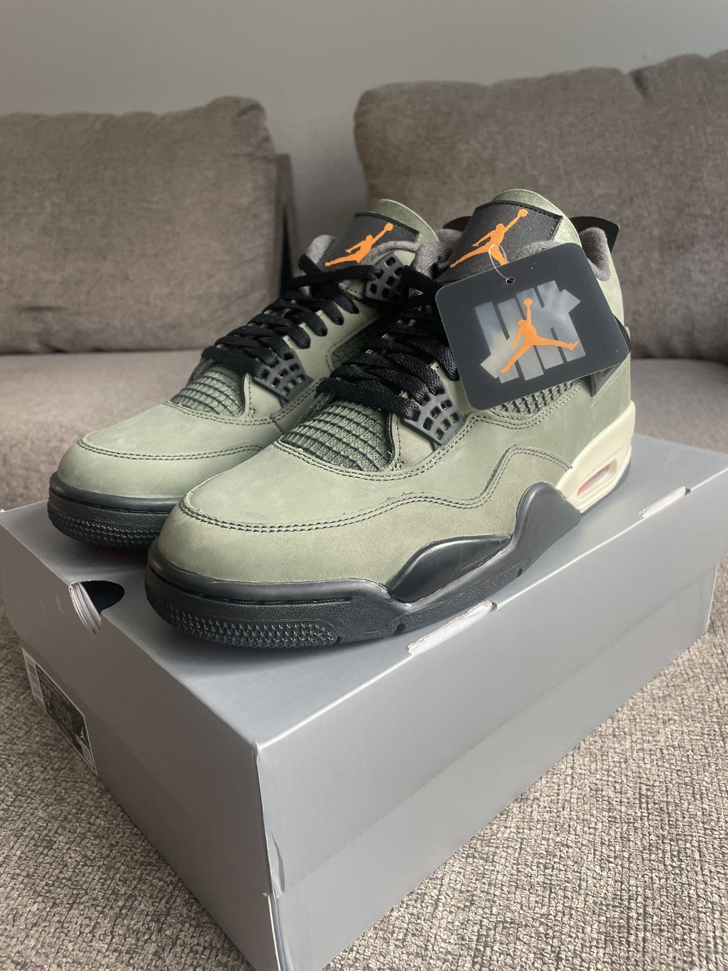 Undefeated Jordan 4s