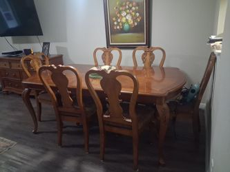 Dinning table