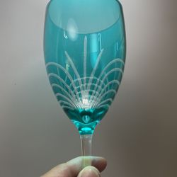 Set of (5)PIER 1 VINTAGE PAVO CRYSTAL AQUA/TEAL CUT to CLEAR 16 OZ WINE  GLASSES. for Sale in Austin, TX - OfferUp