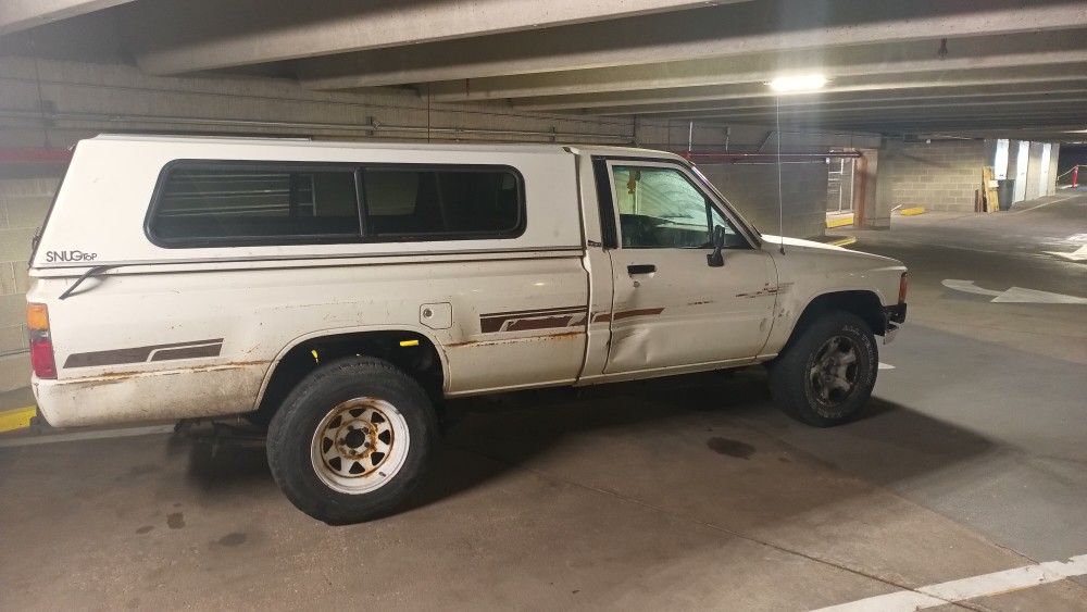 I Have Toyota Long Bed Topper Still On Good Condition