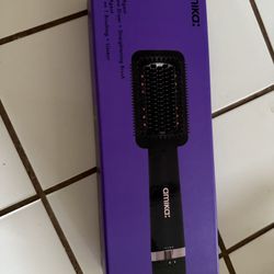 New Amika 2 In 1 Blow dryer And Straightening Brush 