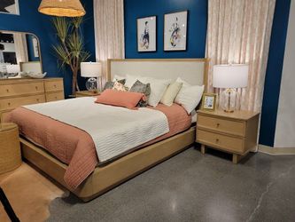 Kaily Collection Transitional Quen size Bed in Natural Color!!