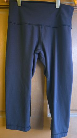 Lululemon capri leggings size 8