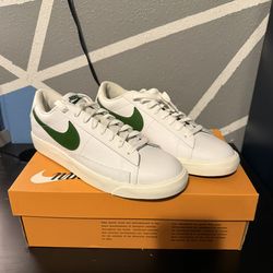 nike blazer low