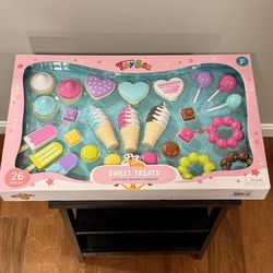 Geoffreys Toy Box Sweet Treats Ultimate Dessert Play Set 26 Pcs New Unopened