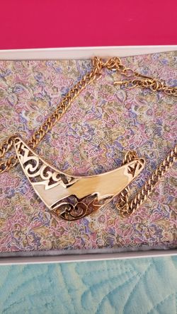 Goldtone Necklace- Like Monet Type