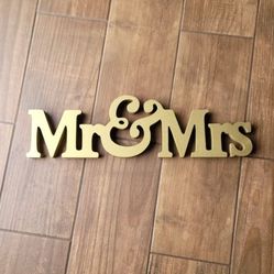 Mr.&Mrs. Sign