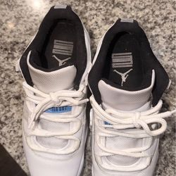 Legend blue 11’s low