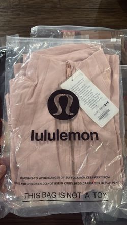 Lululemon size 6