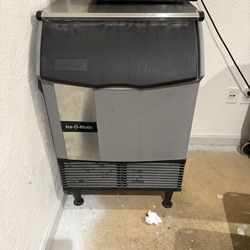Ice machine