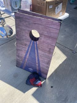 Corn hole game $10