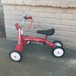 Radio Flyer Kids’ Tricycle