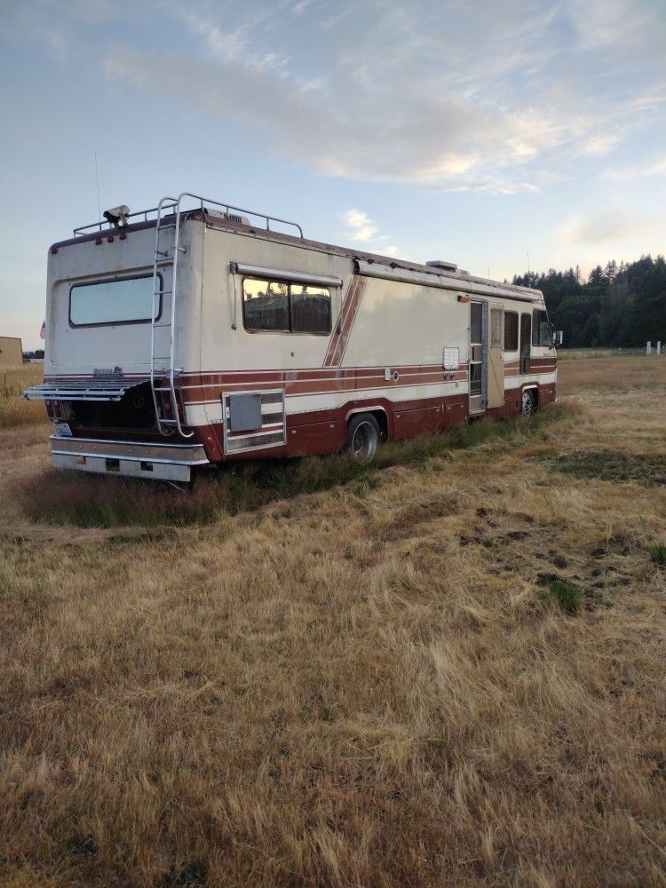 1985 Beaver Coach
