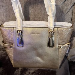 Michael Kors Bag Voyager 