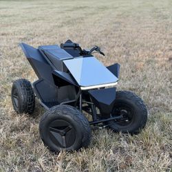 Tesla Cyberquad – Limited Edition 
