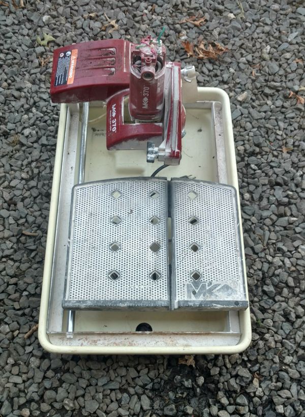 MK 370 tile saw needs a switch 60 or best offer for Sale in East Haven