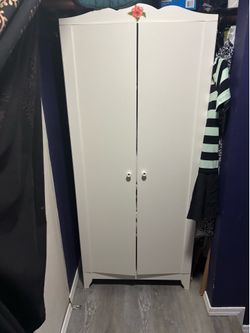 Armoire