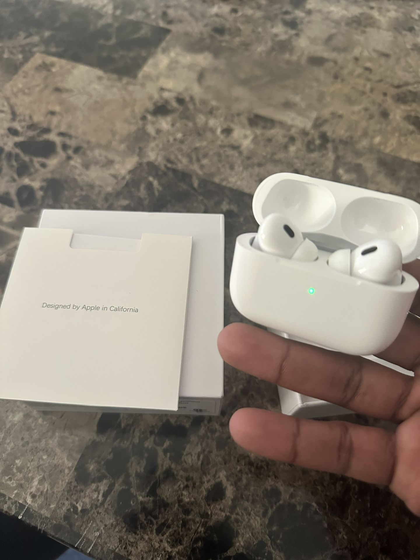 (NEW) AirPod Pro 2