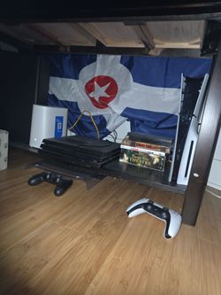 PS5 and PS4
