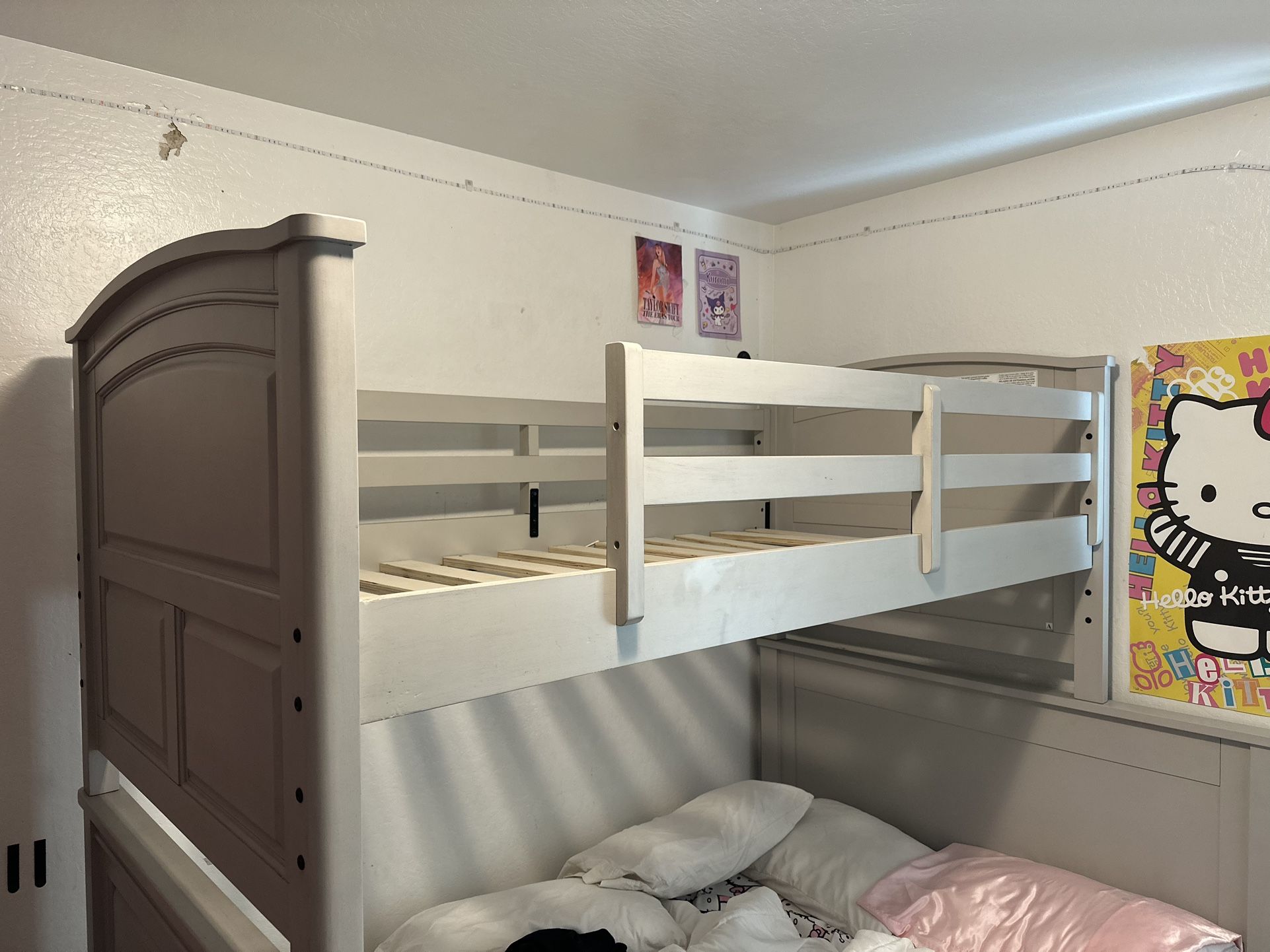 Twin bed For Sale