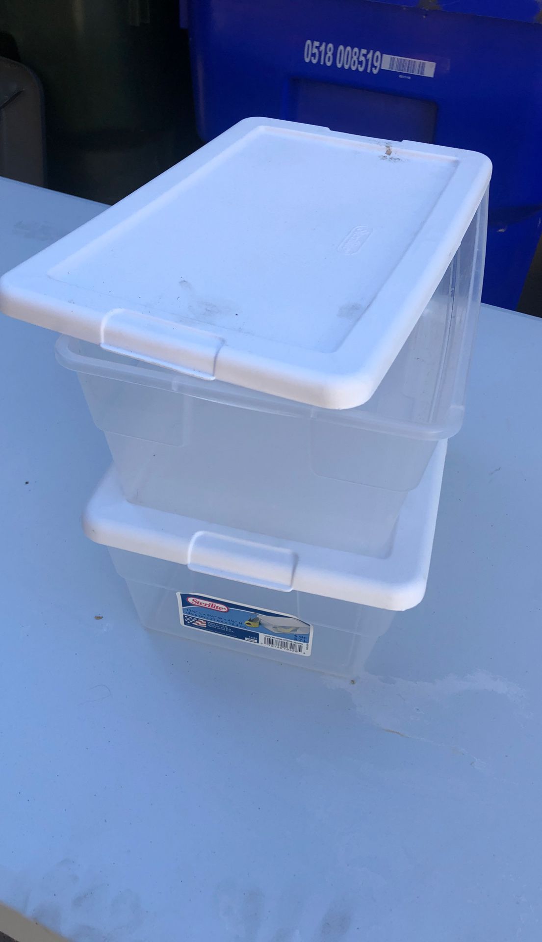 Small storage containers