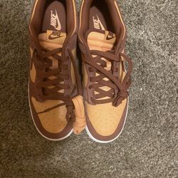 Nike Dunk Low “Championship Goldenrod / Brown” – New Condition