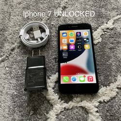 Iphone 7 UNLOCKED Great Condition
