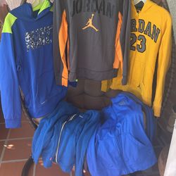 Kids sweaters/hoodies