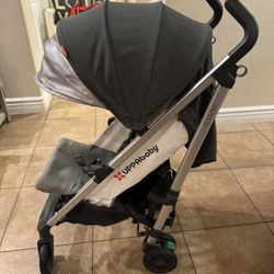 Uppababy G-Luxe stroller 