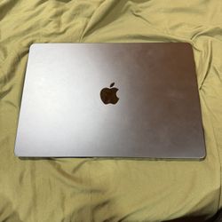 MacBook Air (15-inch, M4, 2025