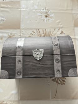 Raiders Gift Box 2024