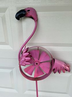 Metal Flamingo Decor