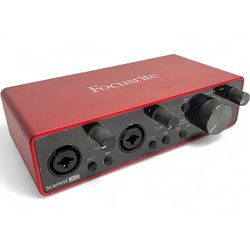 Focusrite Scarlett 2i2