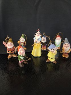 Disney Snow White & 7 Dwarfs