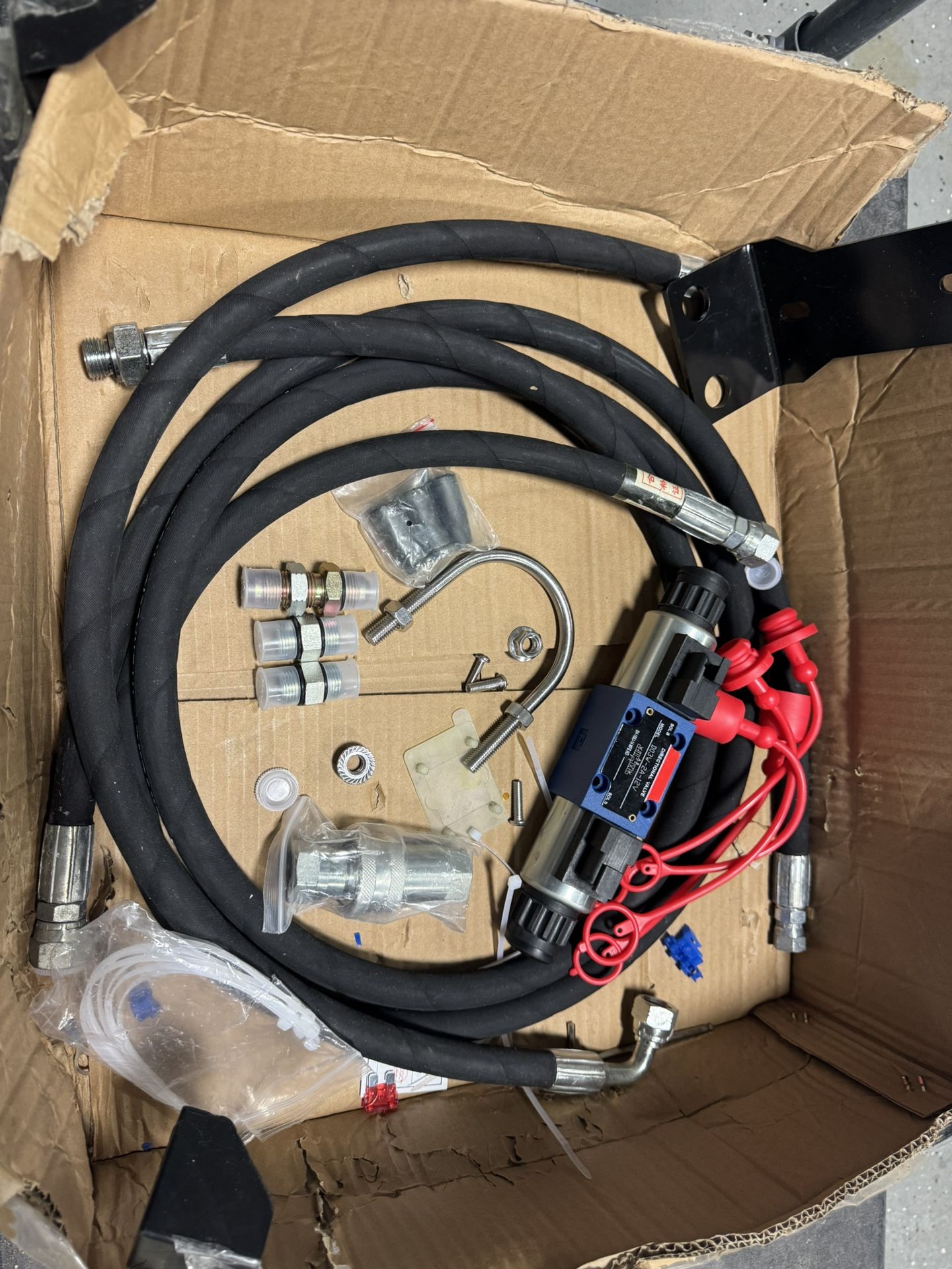 Third Function Valve Kit For Kubota L2501, L3200, L3301, L3901 Missed Parts.