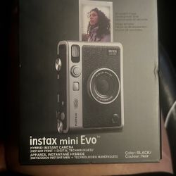 FujiFilm Instax Mini Evo